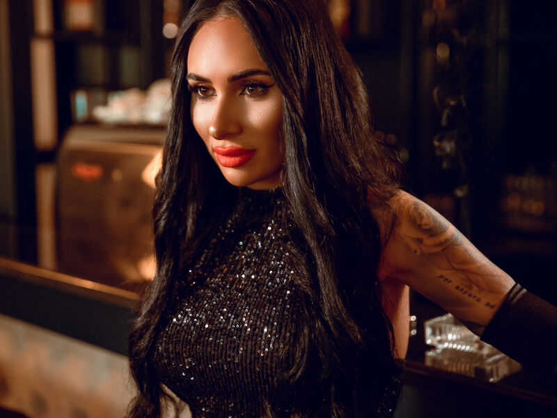 Finding your path over  the website is quite easy, also given  the proportions  of the collecting